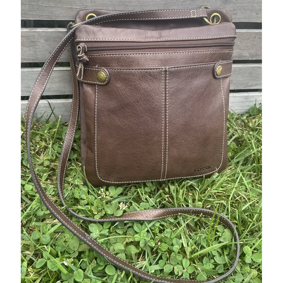 Fossil Crossbody Bag‎ Womens Leather Adjustable Strap Zip Pocket Purse Classic - Picture 4 of 7